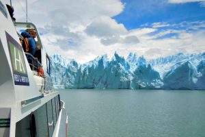 W trek patagonia perito moreno boat trip