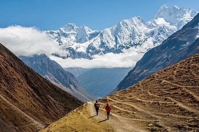 Manaslu circuit trek Nepal 600x400