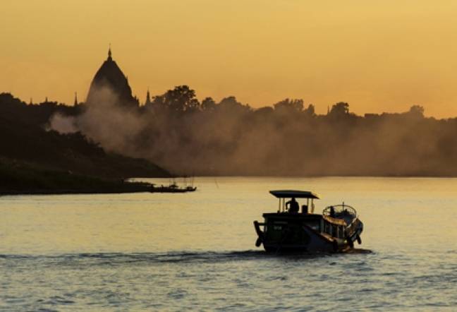 Bagan River Sunset 2 Andi Harrisonblog 440x300