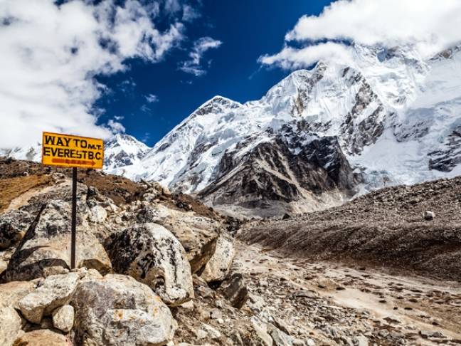 Choosing nepal holiday everest base camp sign