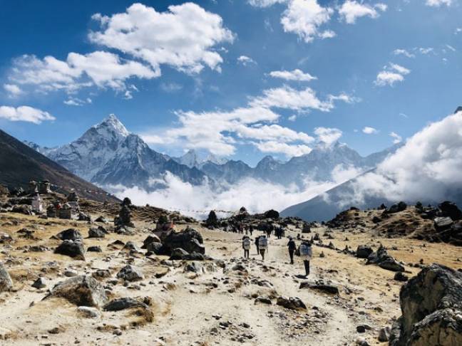 March Everest base camp 600x450