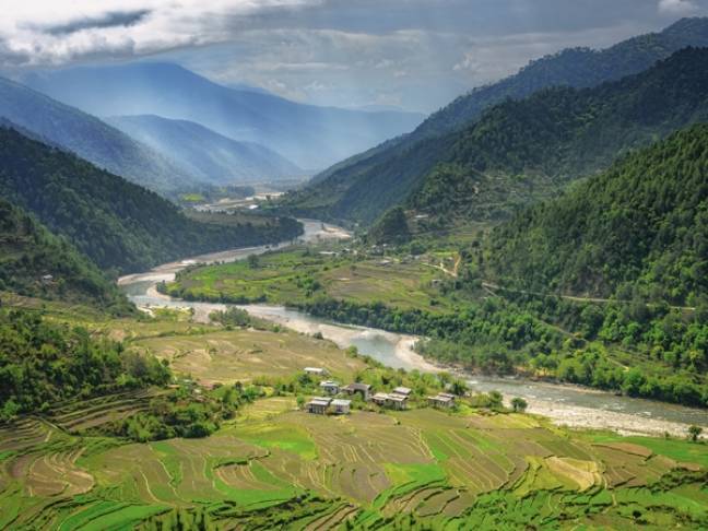 Valley in Bhutan near Punakha 600 x 450