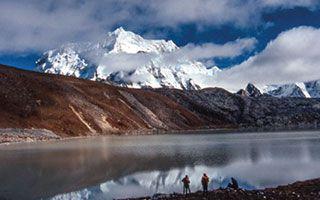 A guide to trekking in the Himalaya