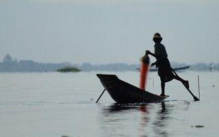 Gems of Burma – Inle Lake