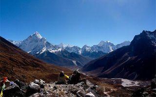 Wheelchair-bound Woman Reaches Everest Base Camp