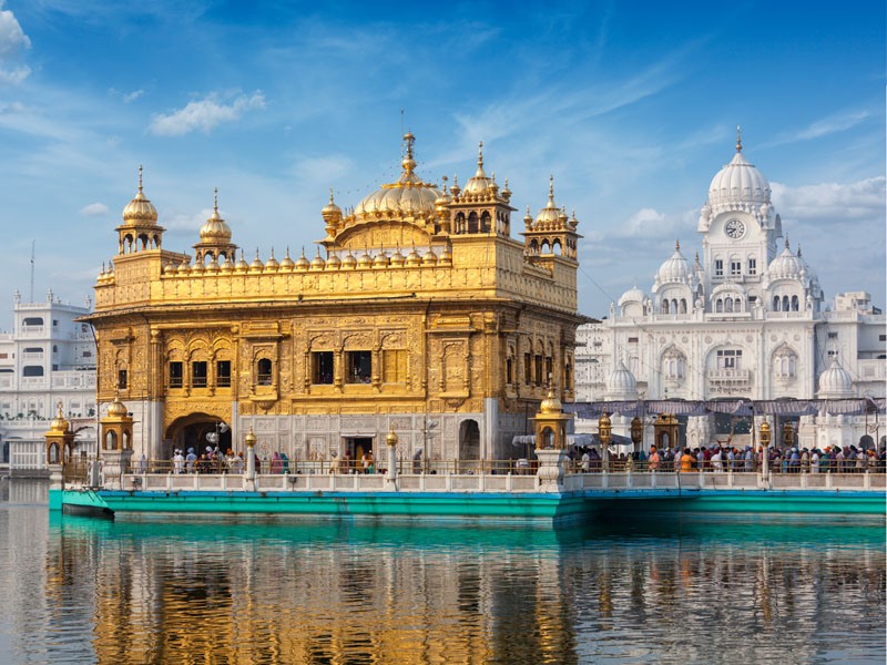 Watch the sun rise on the Golden Temple