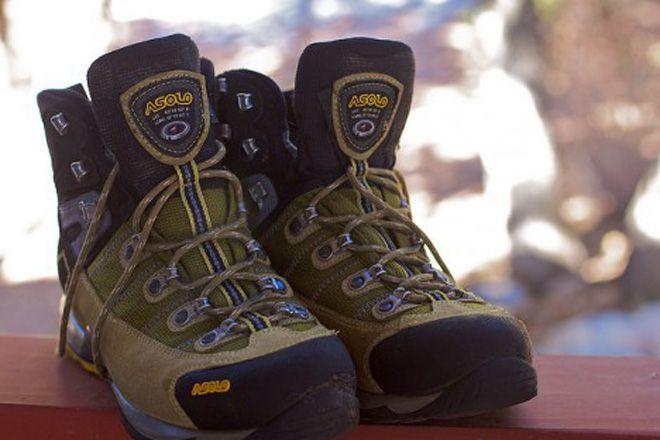 best shoes for everest base camp trek