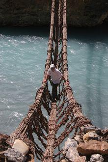 Zanskar bridge 11.jpg